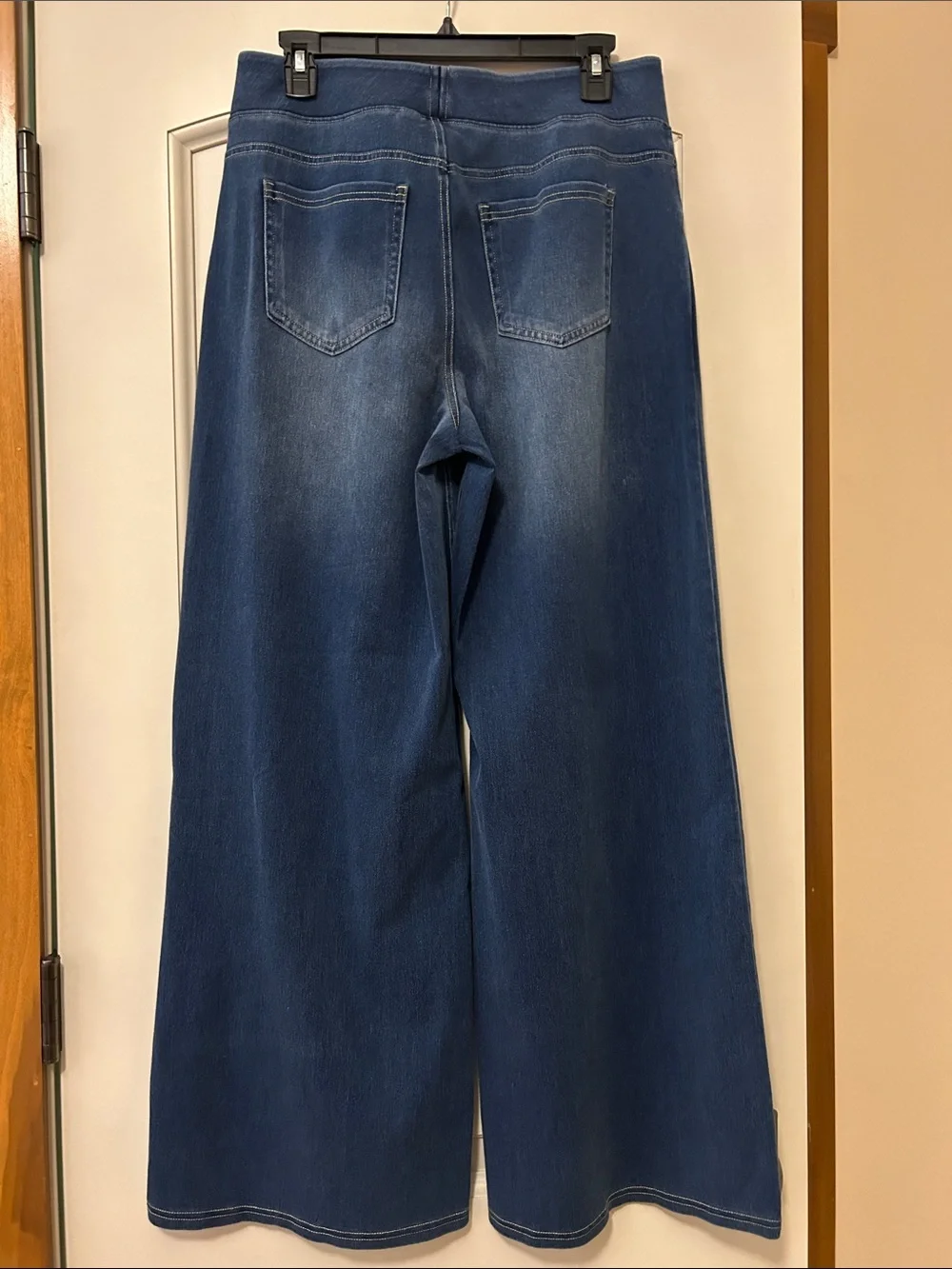 HALARA Wide-Leg Wide Waist Jeans in Dark Blue. Soft & Stretchy Fabric